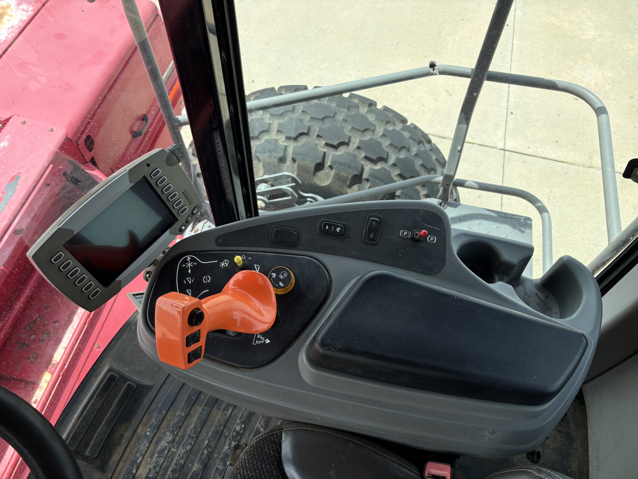 2014 Massey Ferguson WR9760 Image 14
