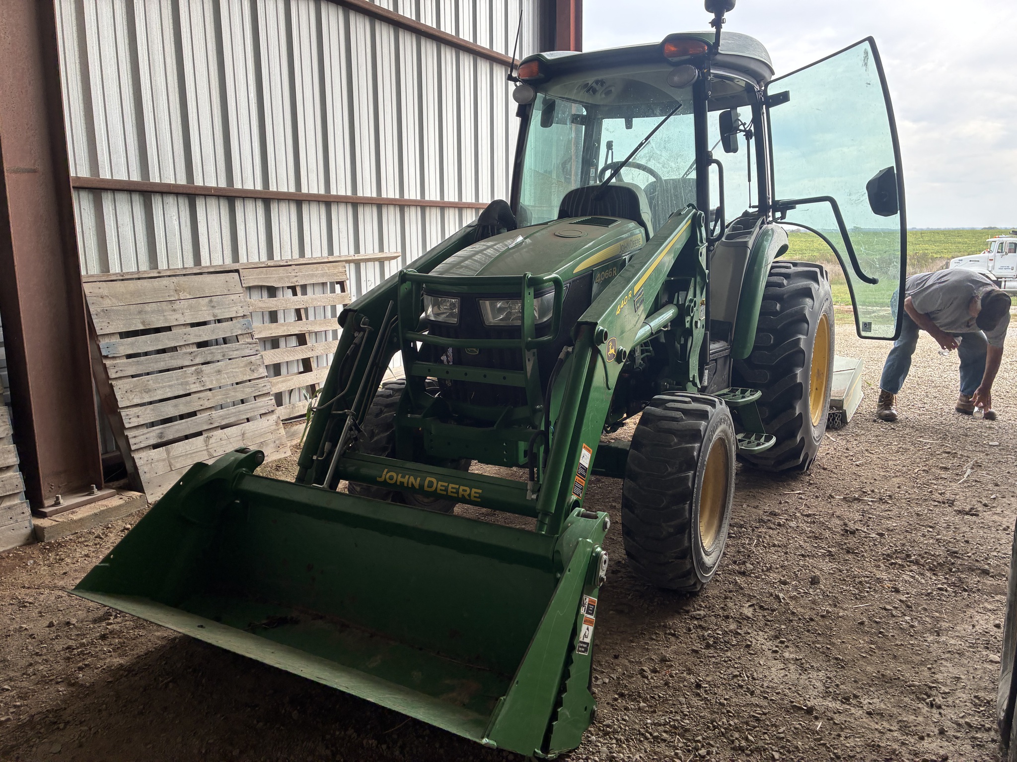 2023 John Deere 4066R Image 1