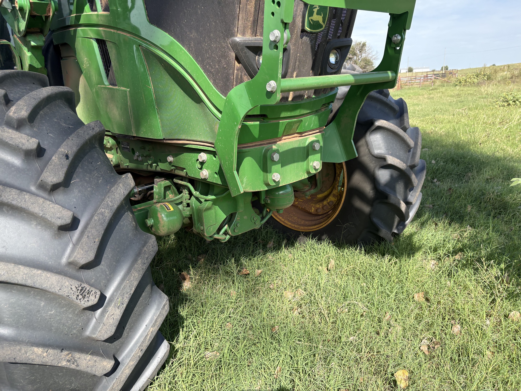 2022 John Deere 6R 155 Image 10