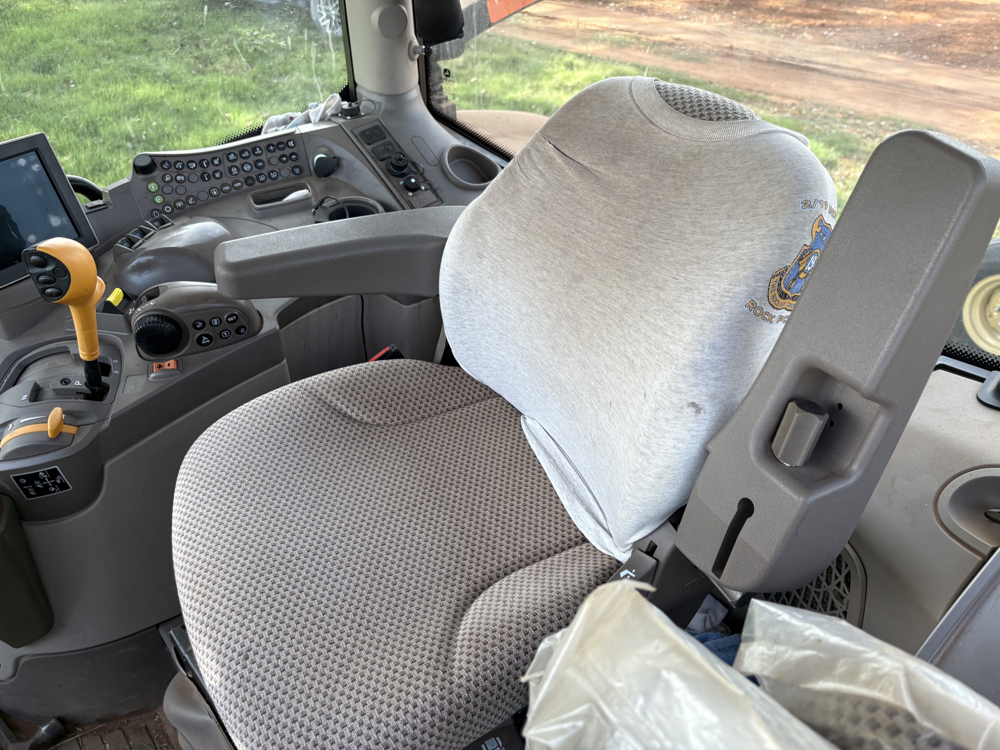 2022 John Deere 6R 155 Image 25