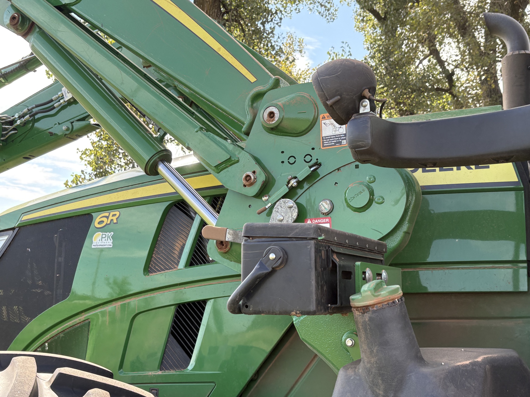 2022 John Deere 6R 155 Image 15