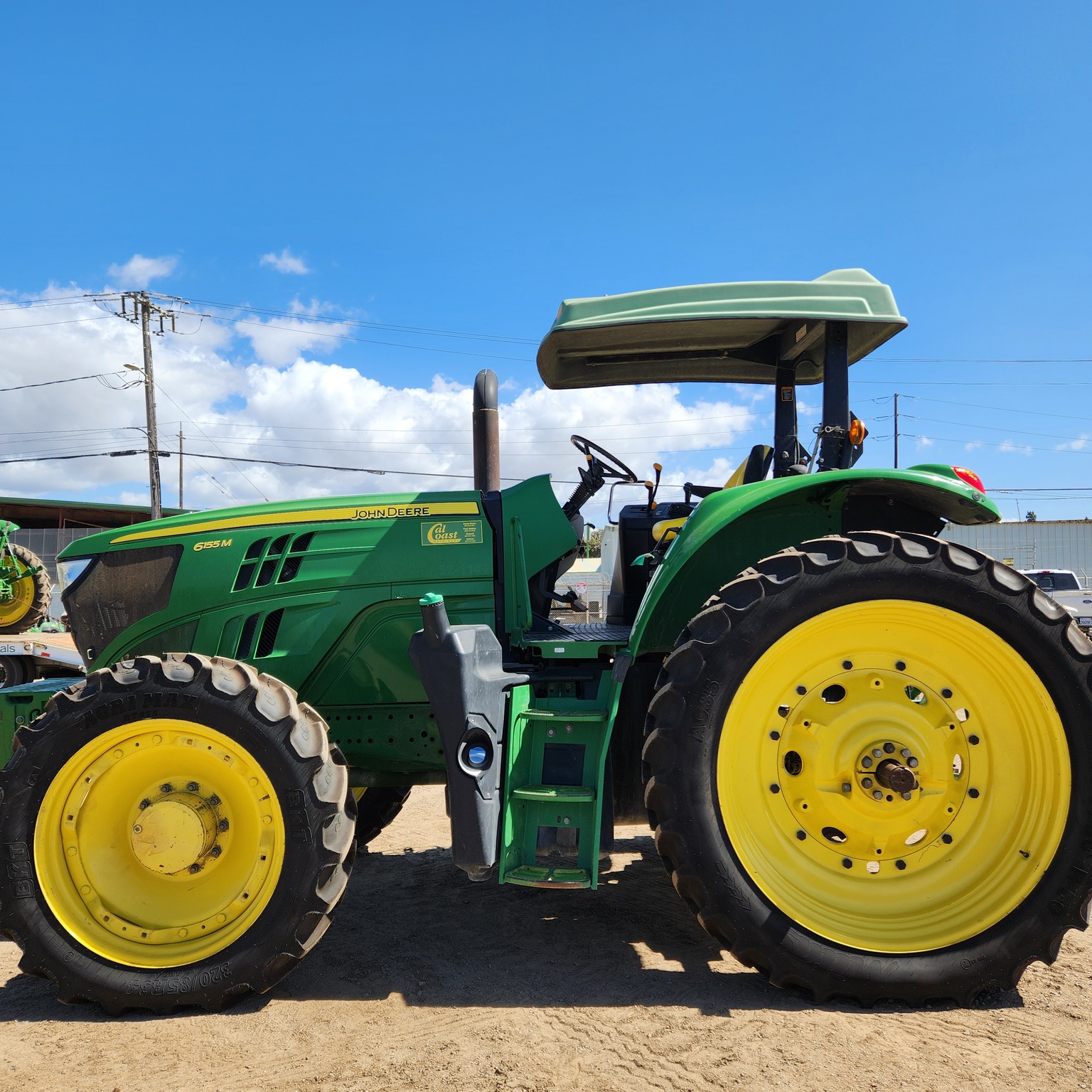 2016 John Deere 6155M Image 2