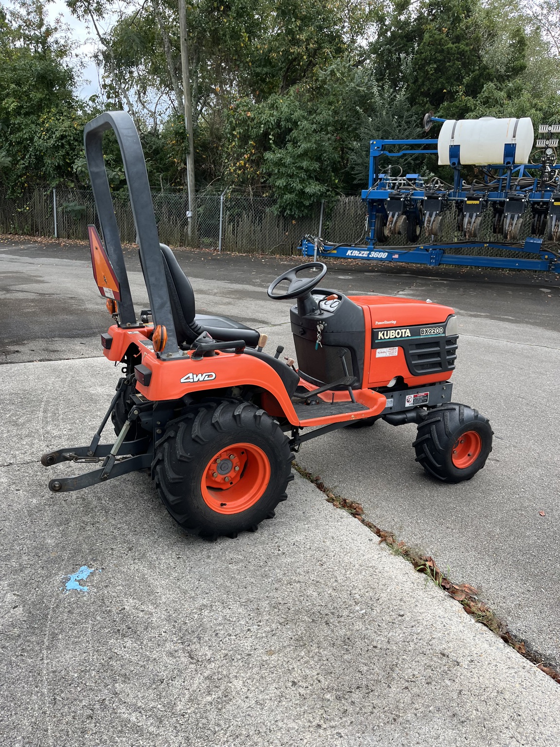 2001 Kubota BX2200D Image 4