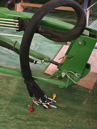 Photo of 2019 John Deere 1025R