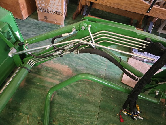 Photo of 2019 John Deere 1025R