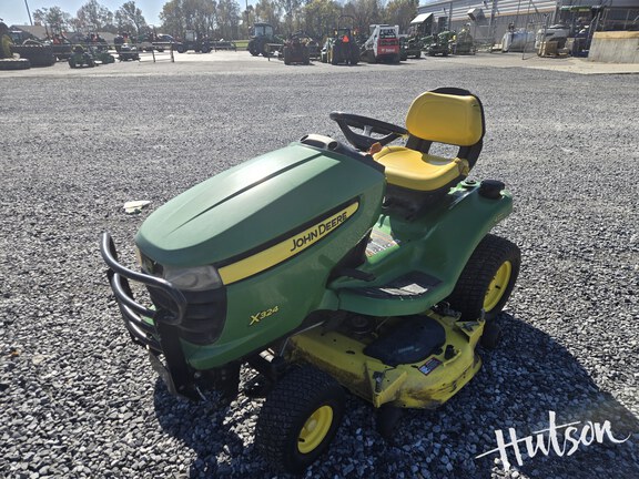 Photo of 2011 John Deere X324