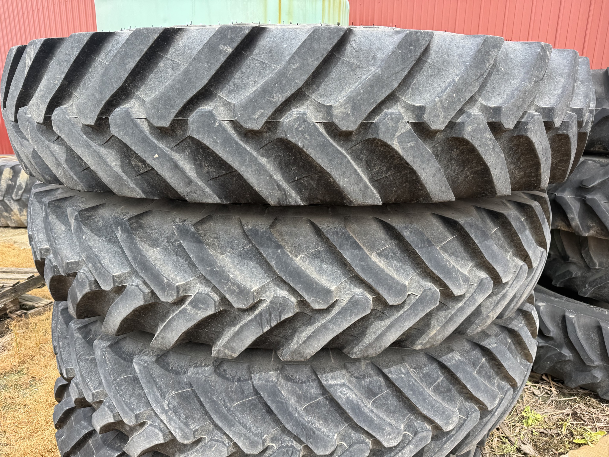 2023 John Deere 600R Image 2