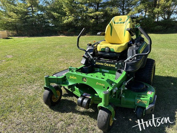 Photo of John Deere Z950M