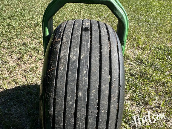Photo of John Deere Z950M