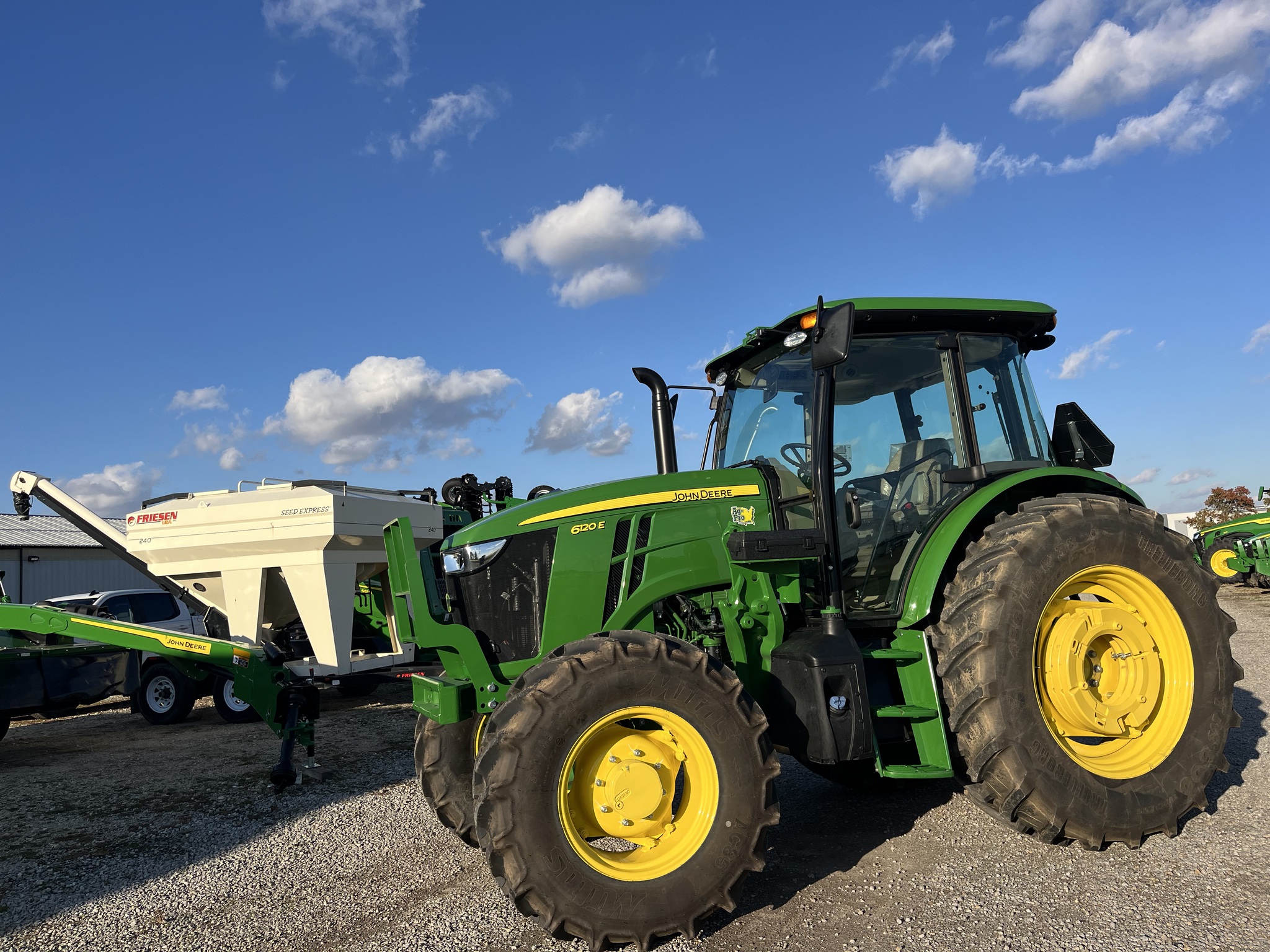 2025 John Deere 6120E Image 8