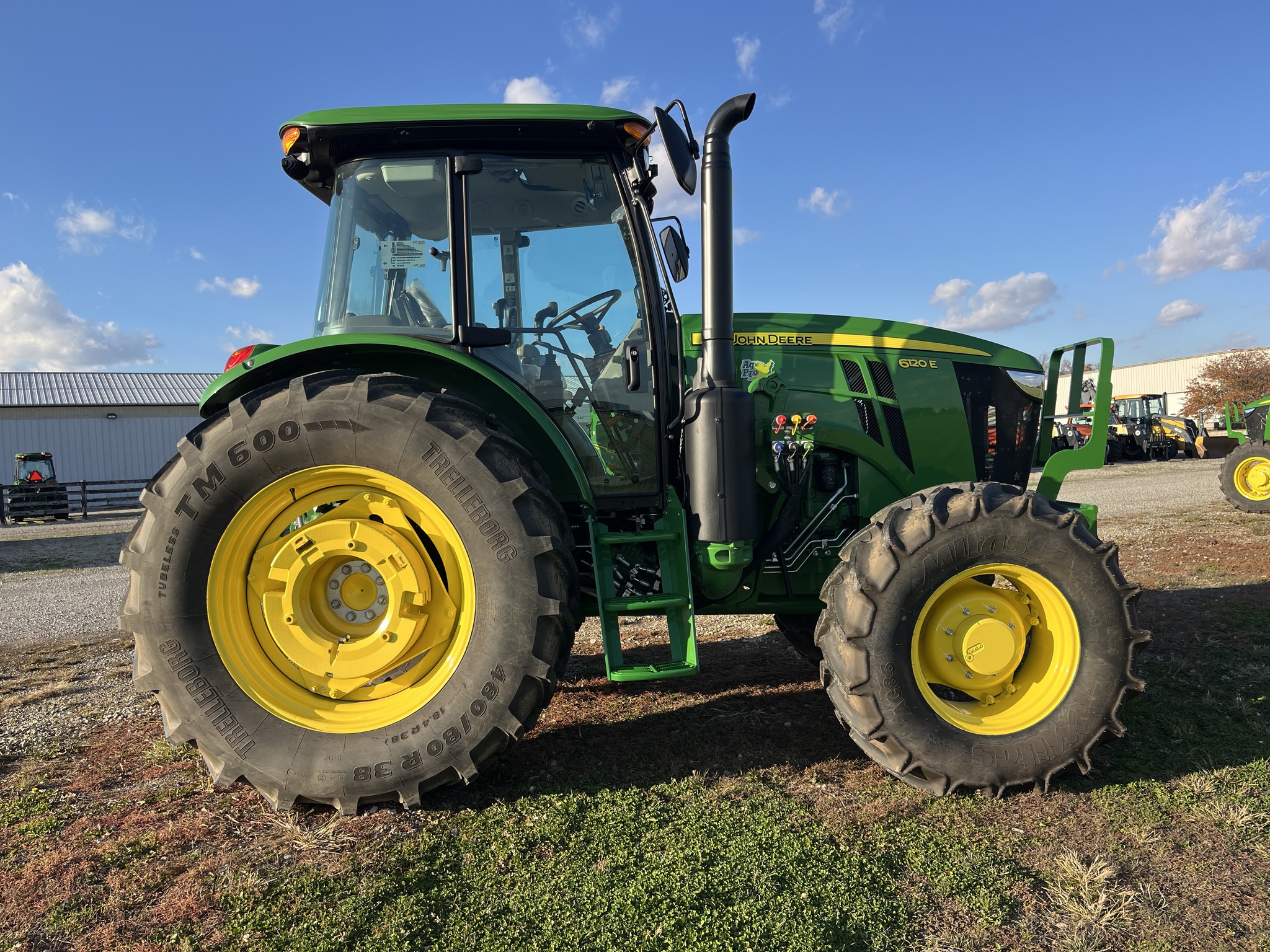 2025 John Deere 6120E Image 6