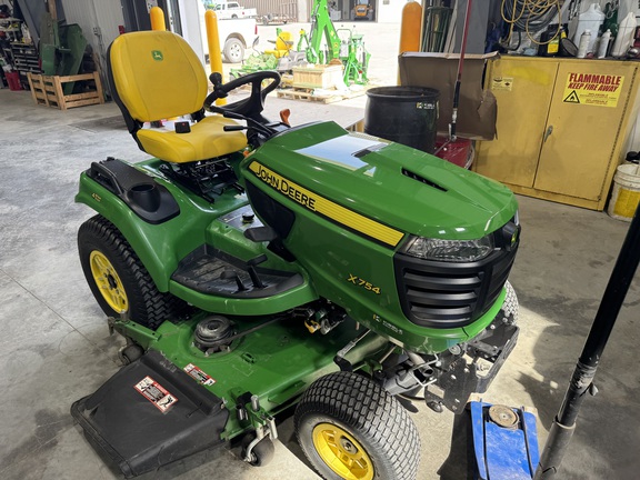 2023 John Deere X754 - Photo4