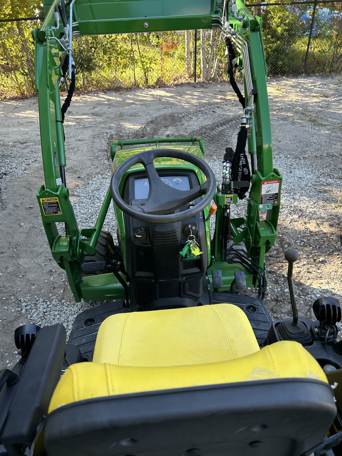 2025 John Deere 1025R Image 3