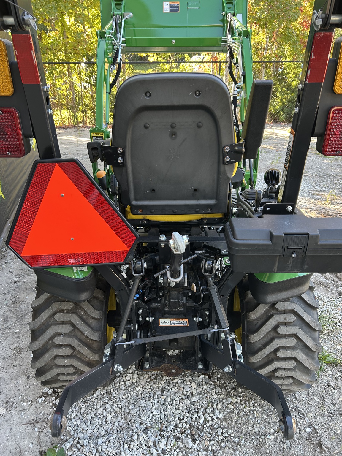 2025 John Deere 1025R Image 4