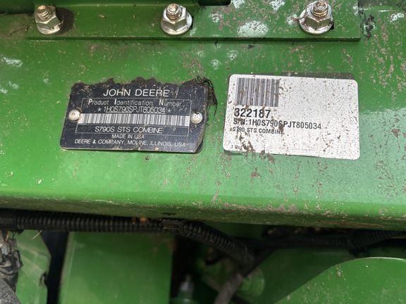 Photo of 2019 John Deere S790