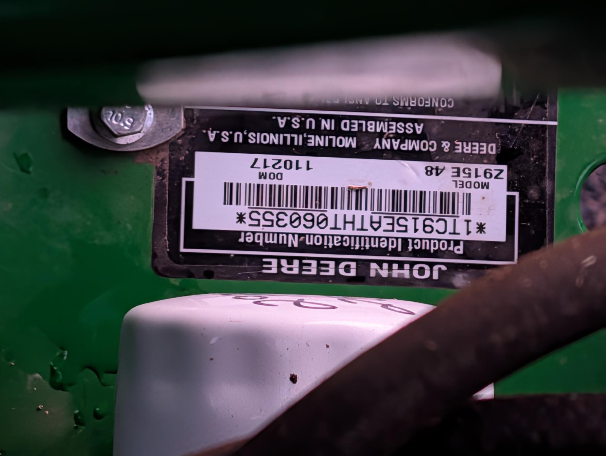 2017 John Deere Z915E Image 7