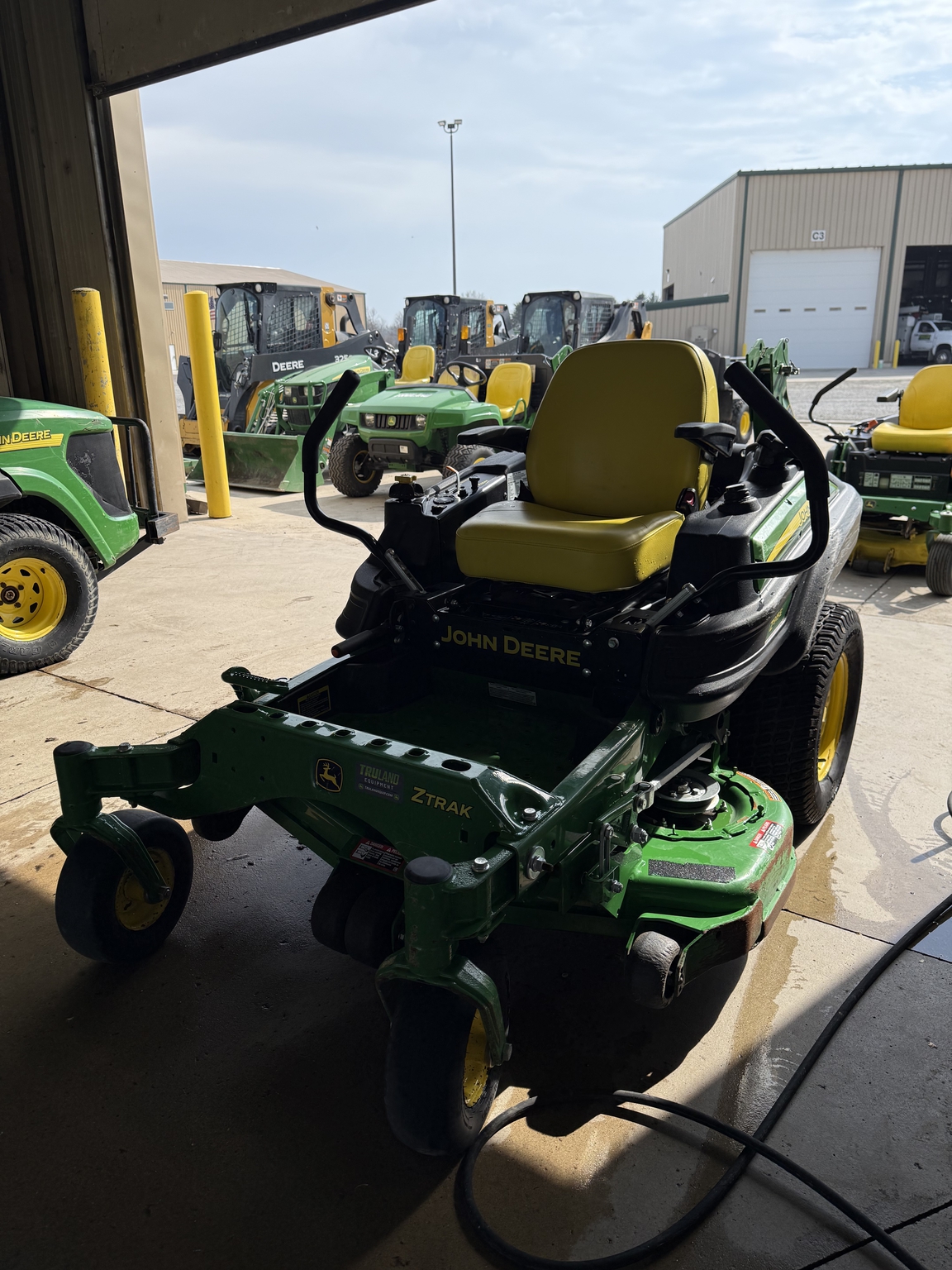 2017 John Deere Z915E Image 6