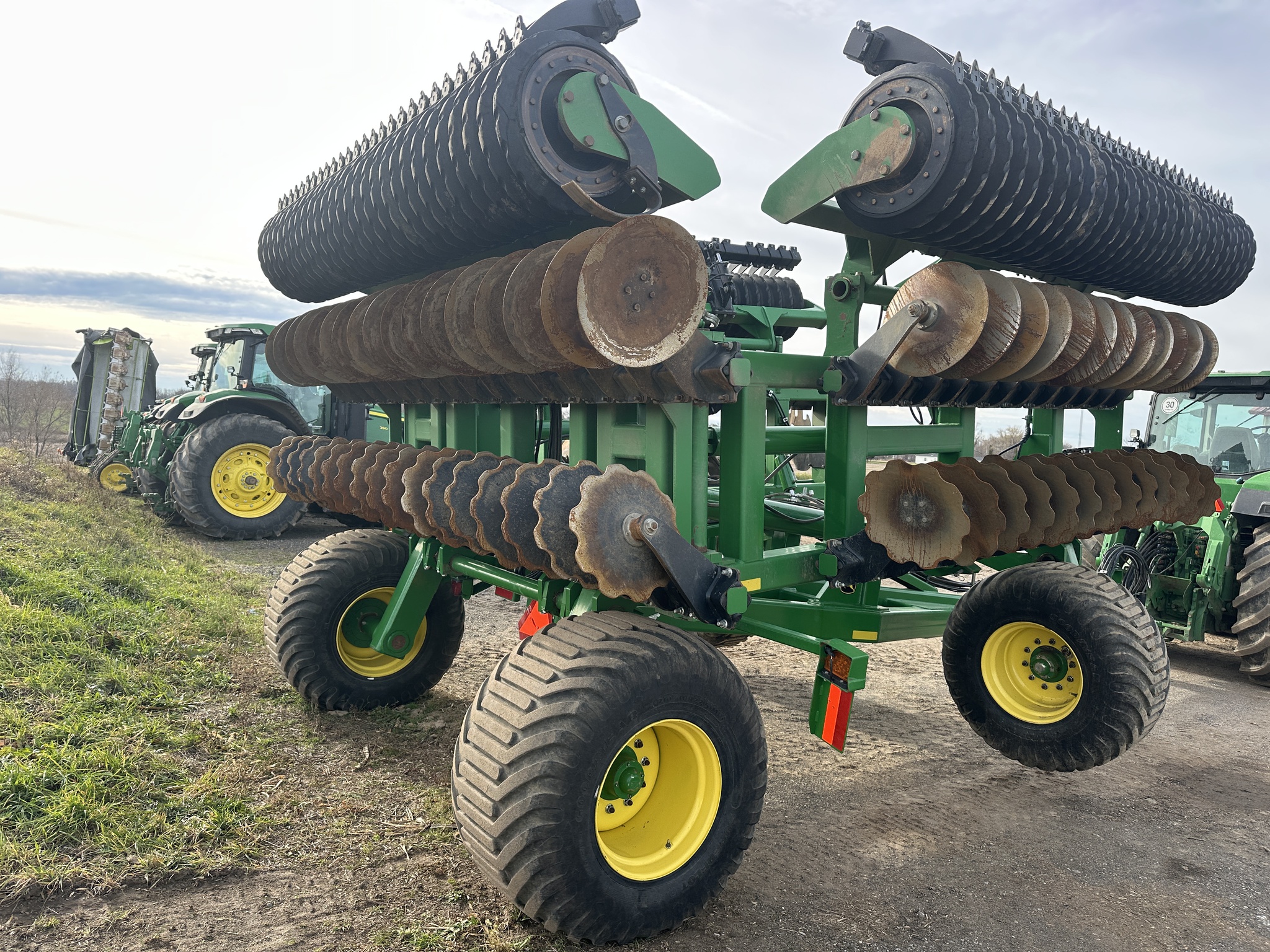 2020 John Deere 2680H Image 4