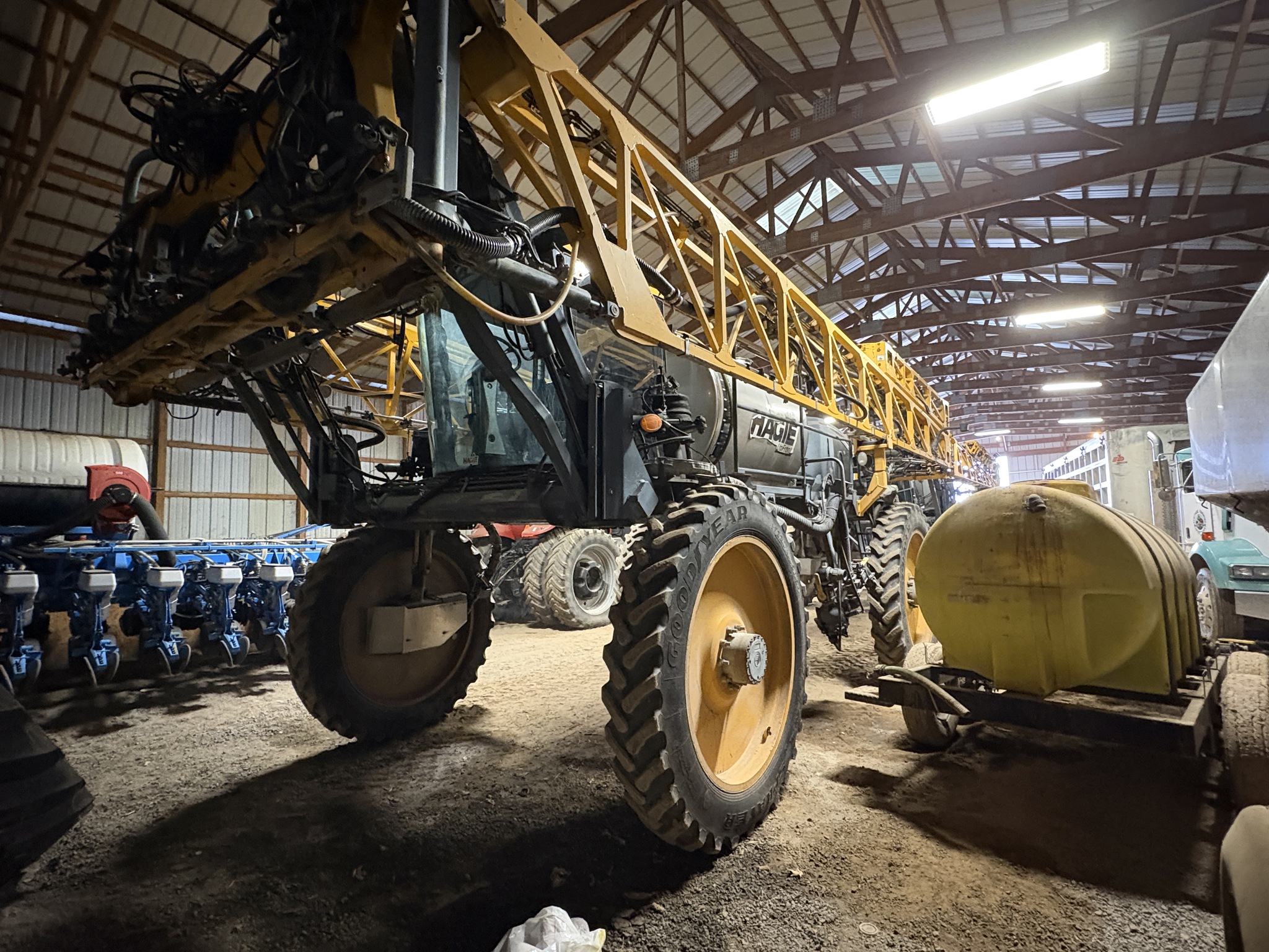 2010 Hagie STS14 Image 2