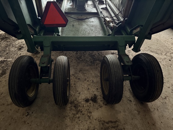 Photo of 1999 John Deere 1518