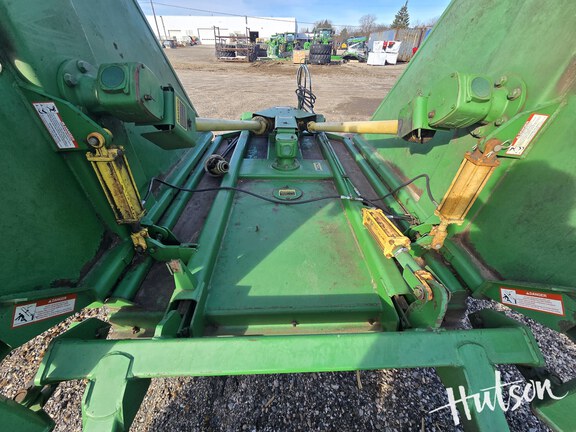 Photo of 1999 John Deere 1518