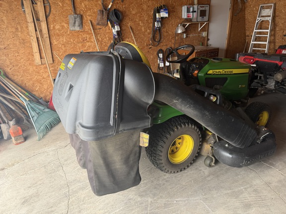 2017 John Deere X738 - Photo5