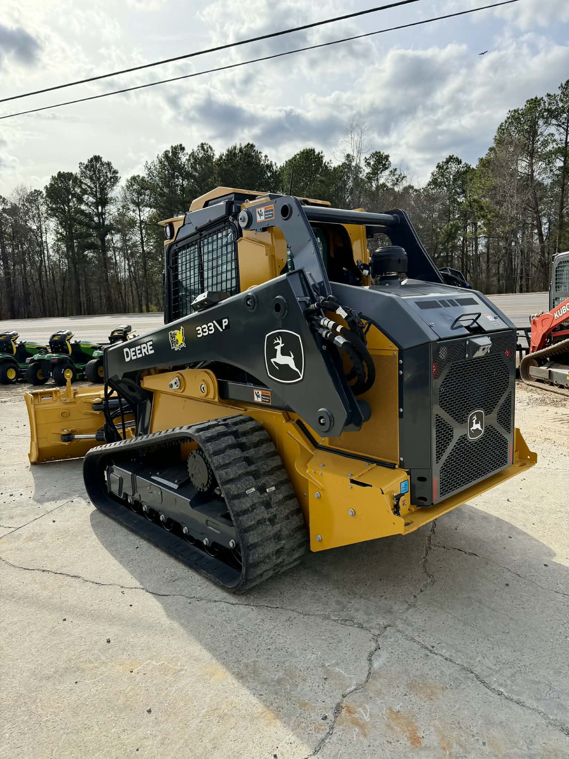 2025 John Deere 333 P Image 7