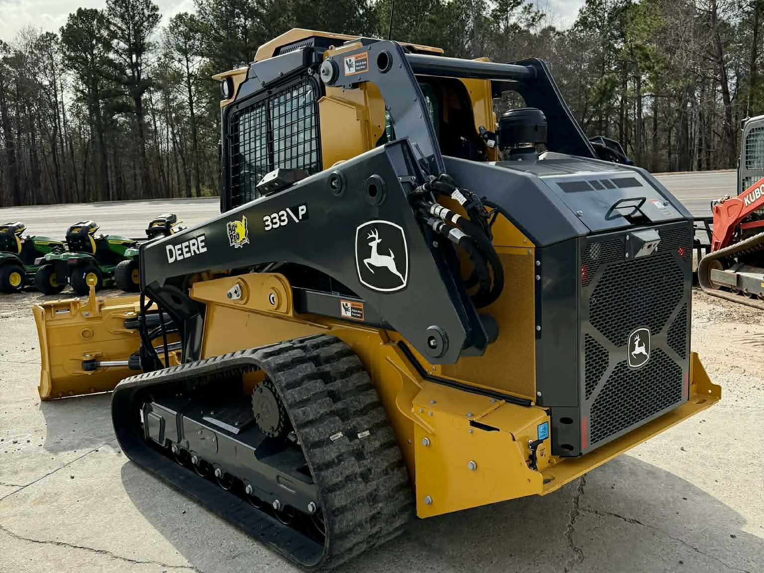 2026 John Deere 333 P Image 4