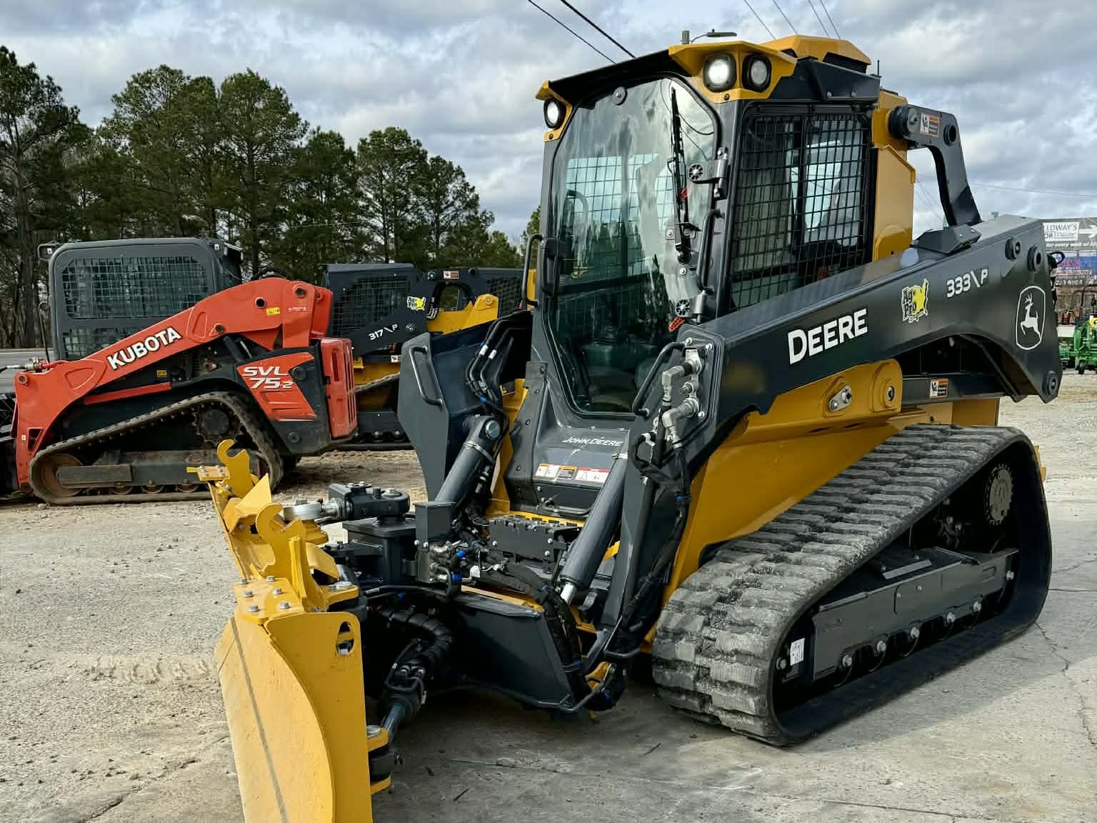 2026 John Deere 333 P Image 8