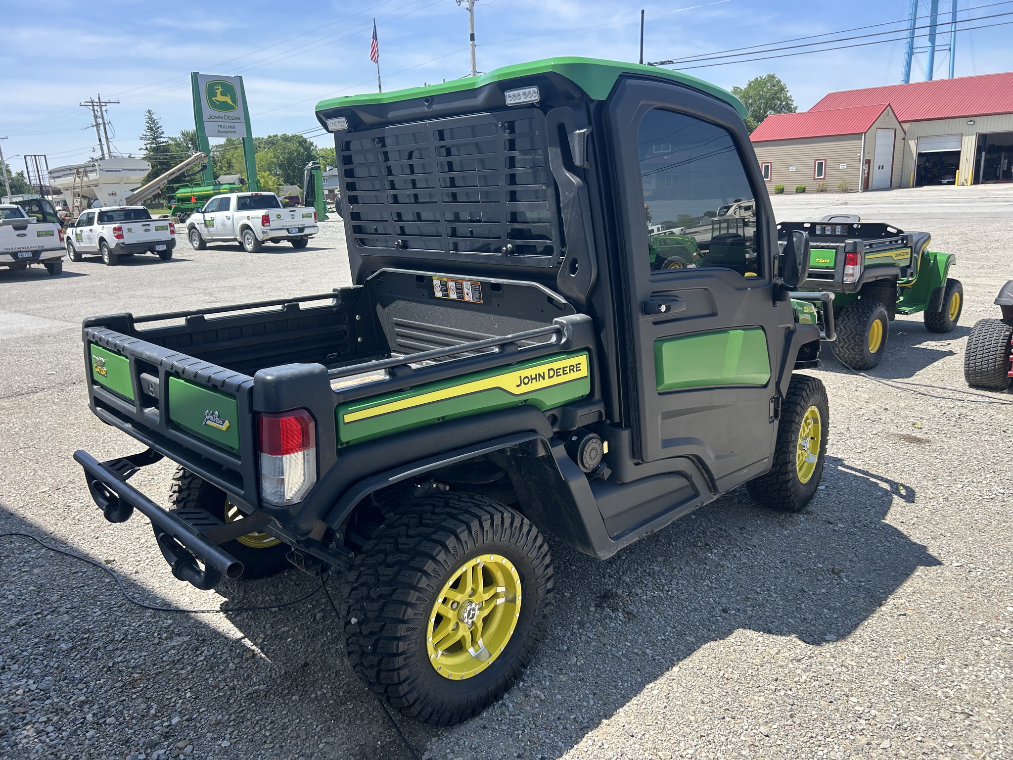 2024 John Deere XUV 835R Image 5