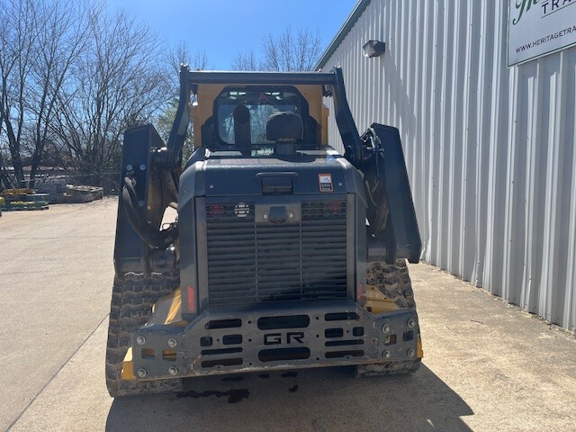  2018 John Deere 333G at Heritage Tractor in West Plains, MO