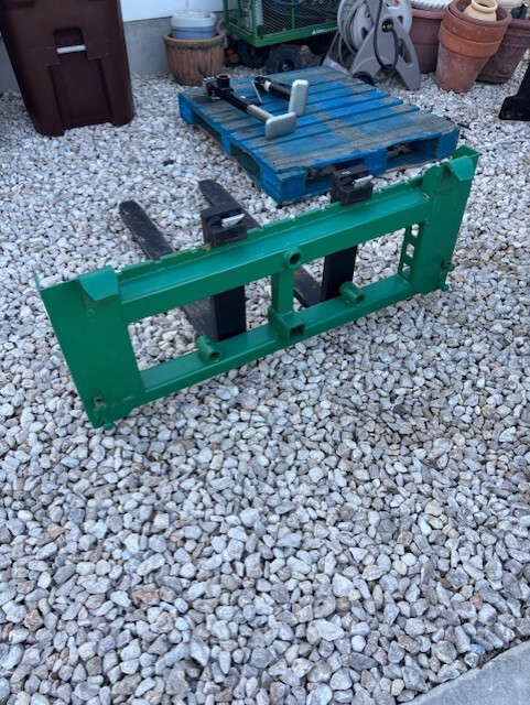 Miscellaneous Pallet Forks/Bale spear Image 3