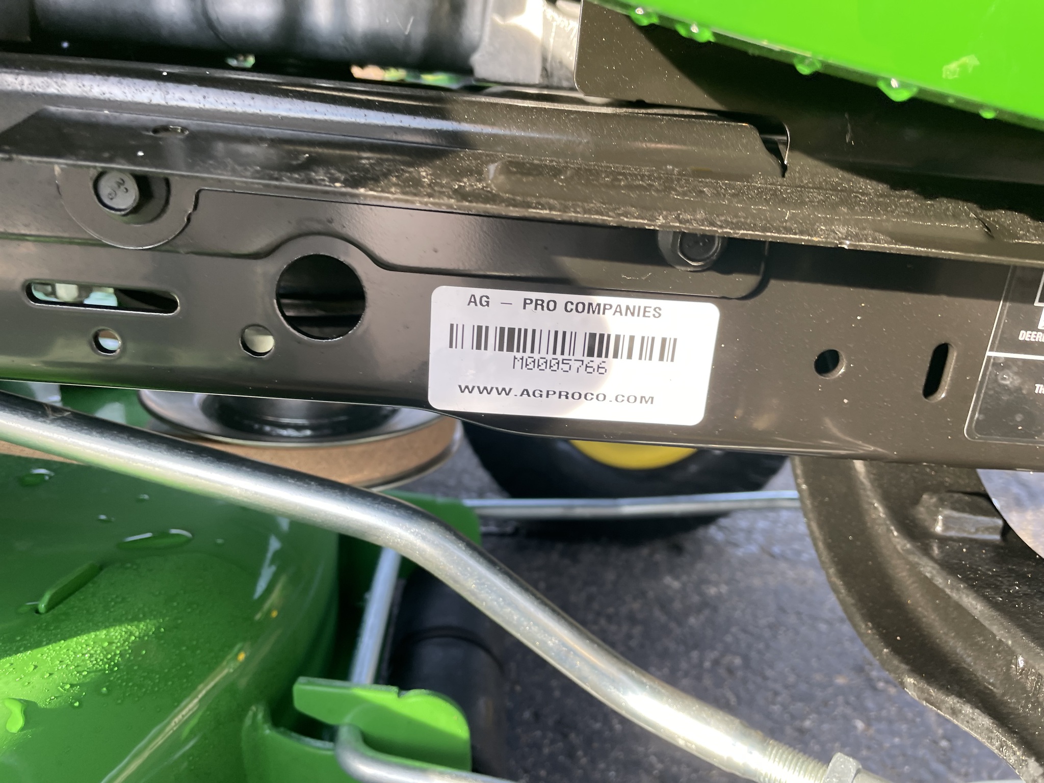 2026 John Deere X350 Image 10