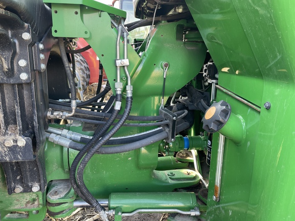 Photo of 2018 John Deere 9520R