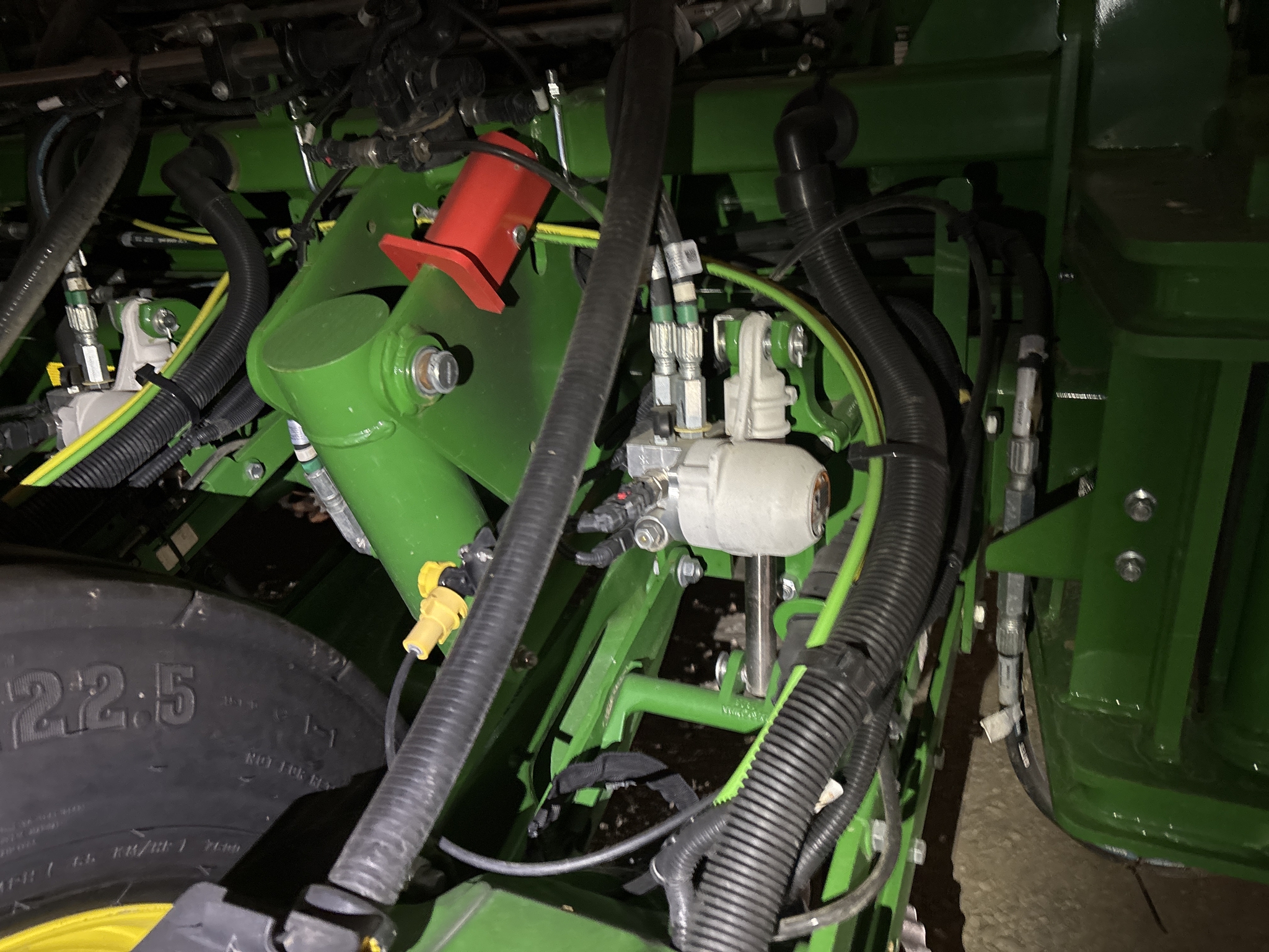 Used 2022 John Deere 1775 Planters: Drawn at Koenig Equipment in Anna, OH - PhotoXL12