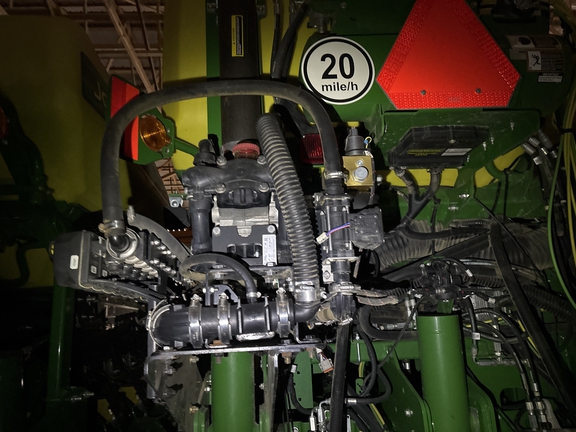 Used 2022 John Deere 1775 Planters: Drawn at Koenig Equipment in Anna, OH - Photo16
