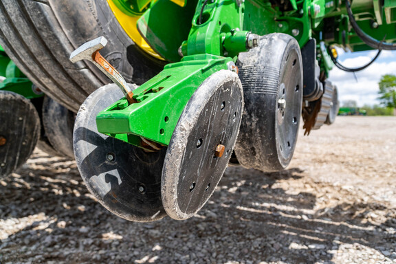 Used 2022 John Deere 1775NT Planters: Drawn at Koenig Equipment in Anna, OH - Photo14