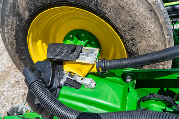 Used 2022 John Deere 1775NT Planters: Drawn at Koenig Equipment in Anna, OH - Photo17