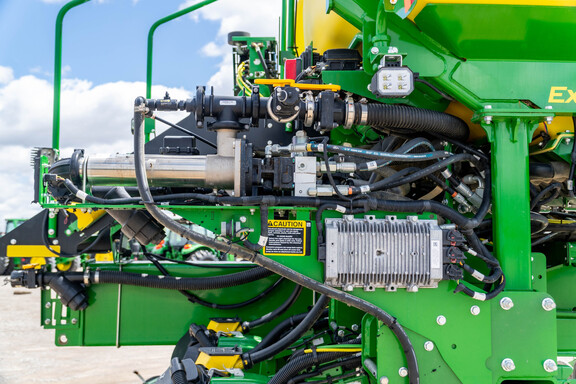Used 2022 John Deere 1775NT Planters: Drawn at Koenig Equipment in Anna, OH - Photo22