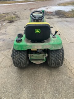 Photo of 2005 John Deere GT245
