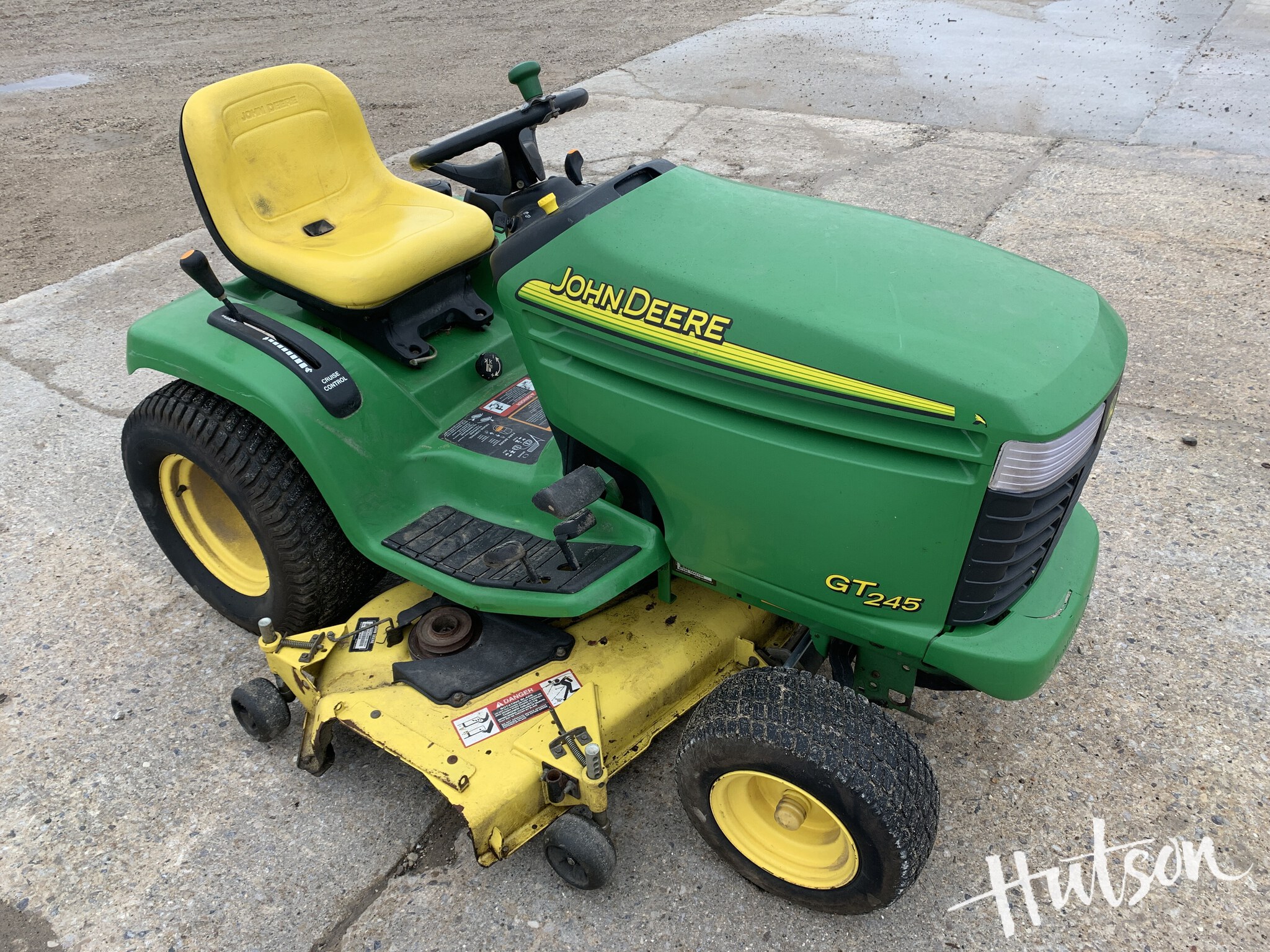 2005 John Deere GT245