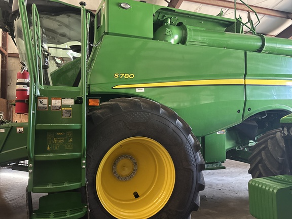 Used 2023 John Deere S780 Combines at Koenig Equipment in Urbana, OH - Photo3