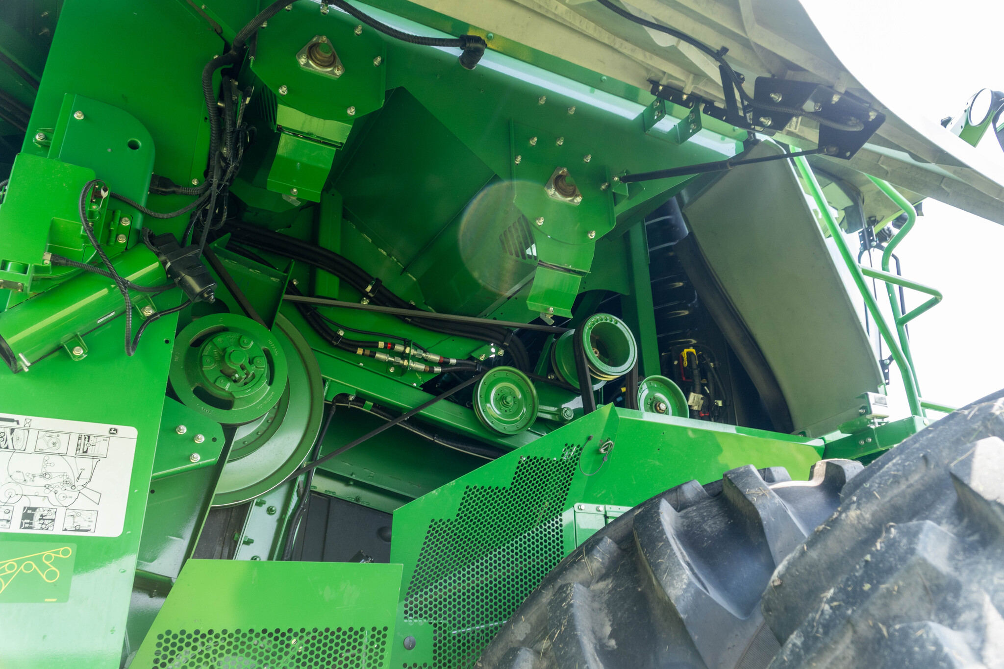 Used 2023 John Deere S780 Combines at Koenig Equipment in Anna, OH - PhotoXL15