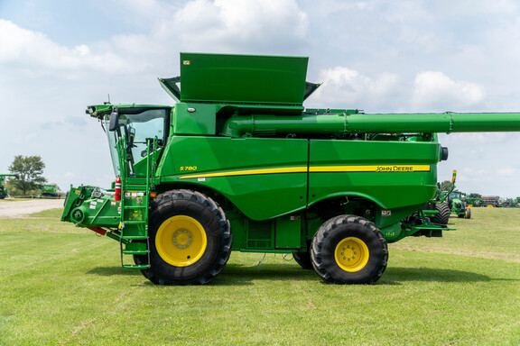 Used 2023 John Deere S780 Combines at Koenig Equipment in Anna, OH - Photo1