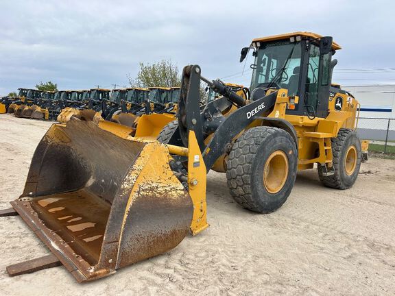 Photo of a 2022 John Deere 624P