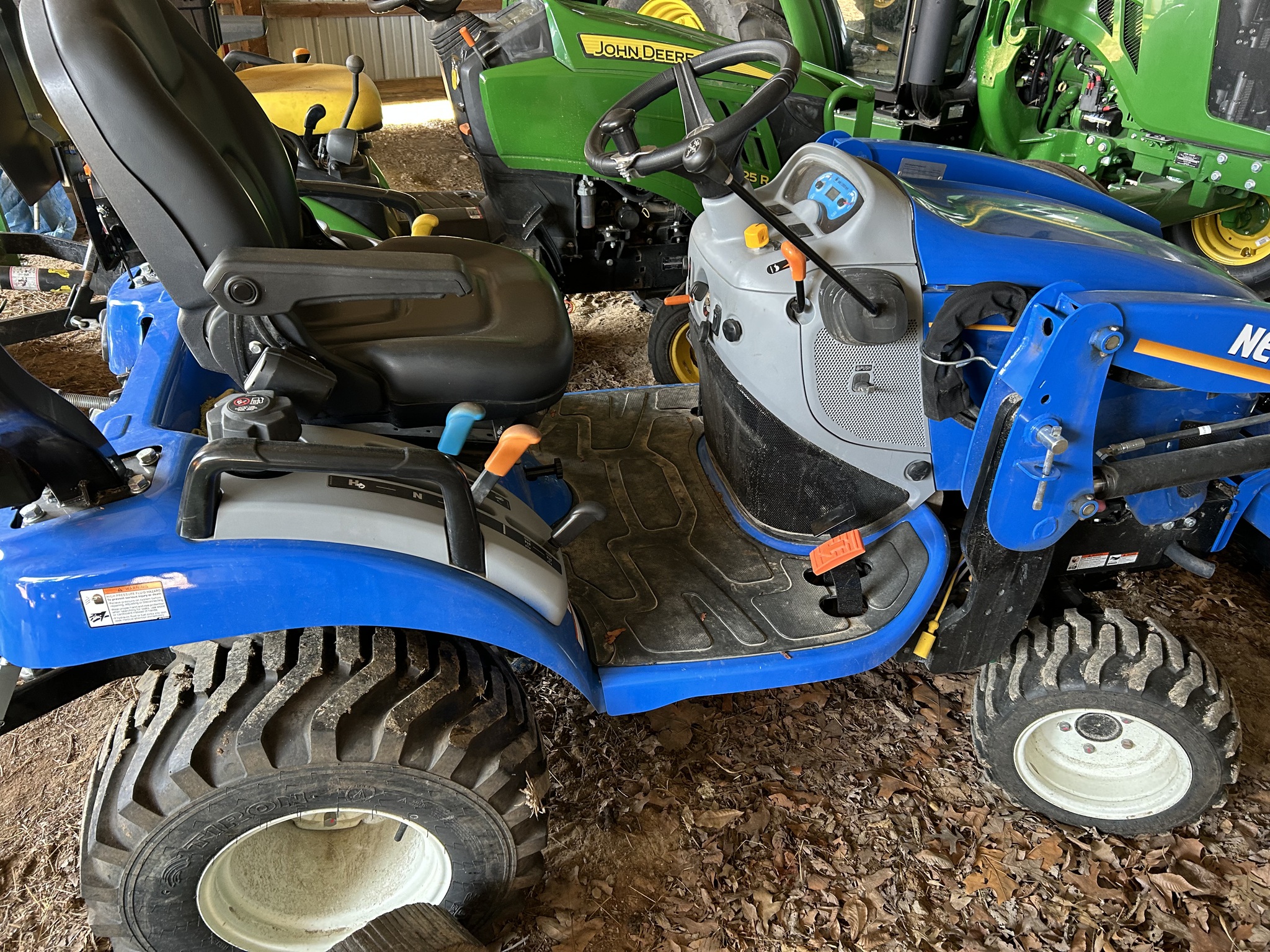  2025 New Holland Workmaster 25S at Heritage Tractor in Lockwood, MO
