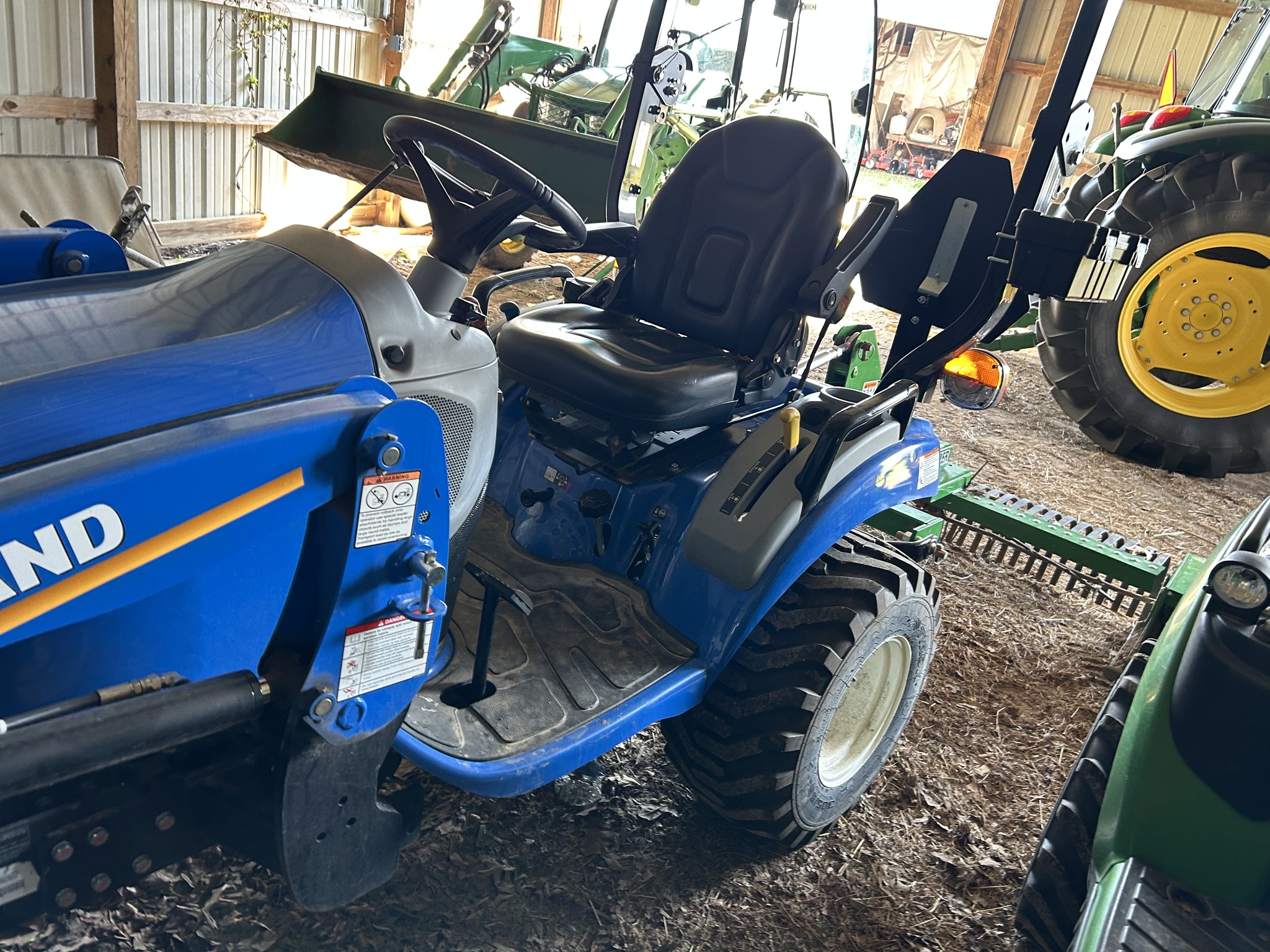  2025 New Holland Workmaster 25S at Heritage Tractor in Lockwood, MO