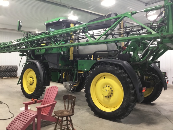 2022 John-Deere 412R