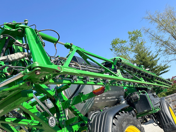 2022 John-Deere 412R