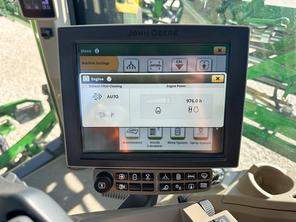 2022 John-Deere 412R